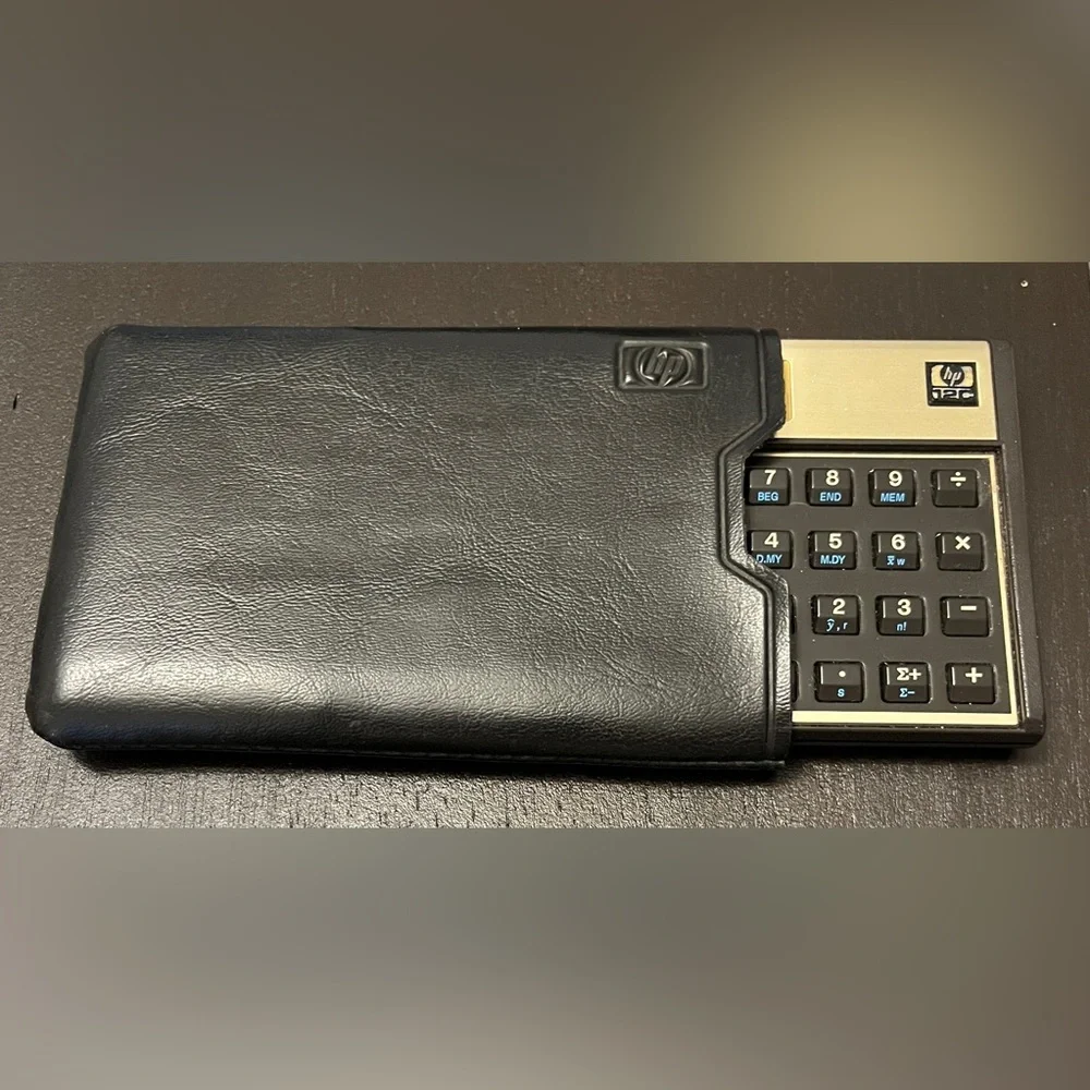 Hewlett Packard HP12C HP 12C Financial Banking Real Estate Calculator with case